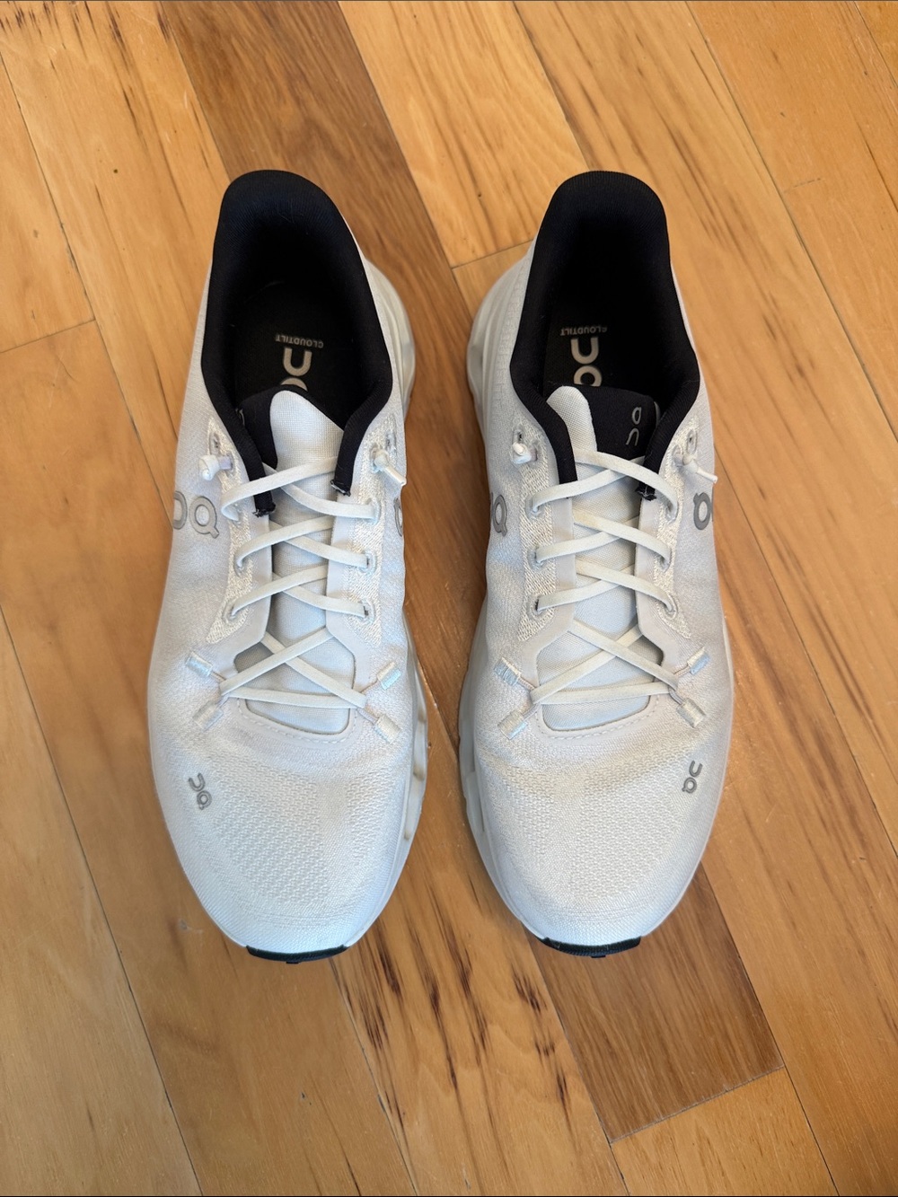 On Running Cloudtilt Women’s Pearl/Ice Athletic Running Shoes Sz. 8